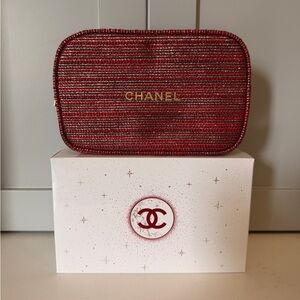 Chanel Beautè Red and Gold Woven Cosmetic Bag NIB